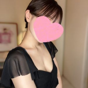 こんにちは〜（＾ν＾）♡